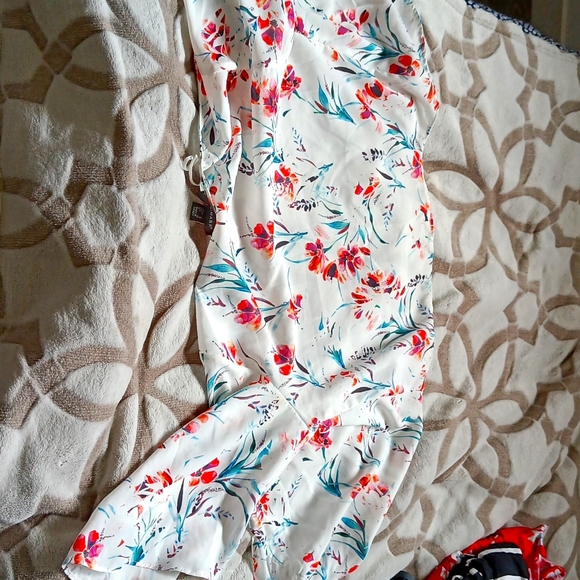 Wrap around shirt for teens and adults. - Picture 1 of 2